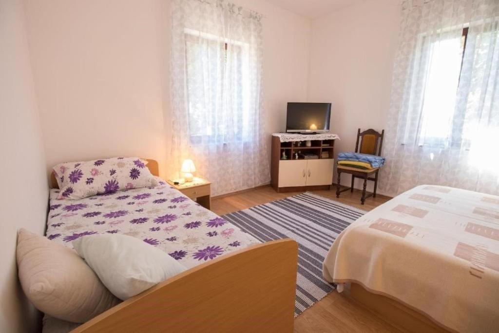 Apartmani Nedjeljko Čunski エクステリア 写真